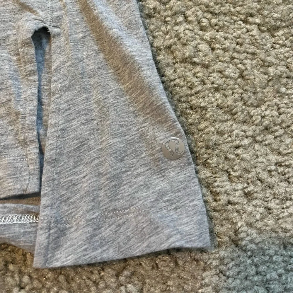 Lululemon Mountain‎ Tank Top Heathered gray size small